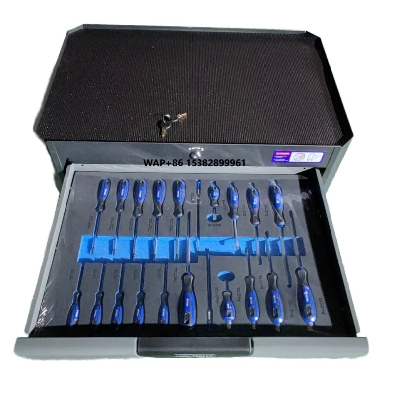 Hand Tools In Workshop - ชุดเครื่องมือซ่อมรถยนต์ 252 ชิ้น วัสดุ CRV สำหรับงานซ่อมรถยนต์